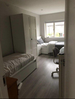 Shared Bedroom available to rent in a house