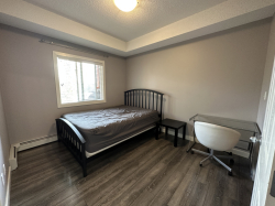 Master Bedroom with a Private Bathroom in Varsity, NW