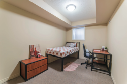 Spacious Furnished bedroom in ALL-FEMALE apartment